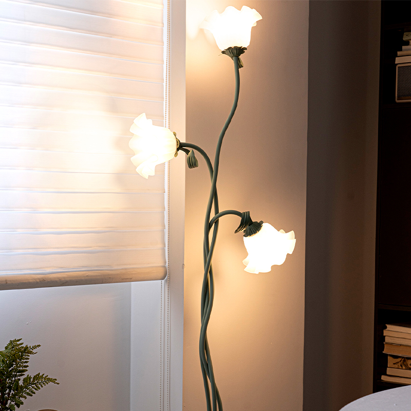 Floor Lamp Arched - Lampadaire à fleurs, élégant lampadaire lys